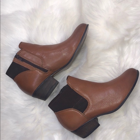 STEVE MADDEN BOOTIE - Picture 2 of 7